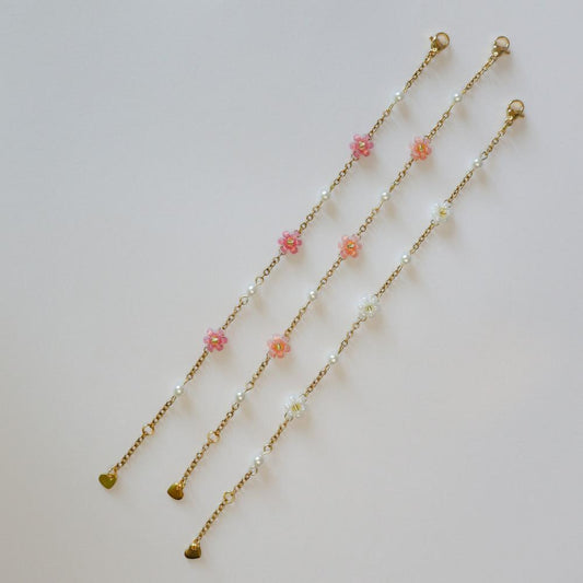 18k gold plated daisy and peal handmade bracelet