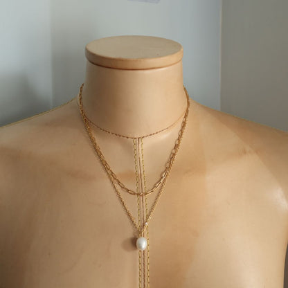Layered Chain Gold Necklace with Freshwater Pearl