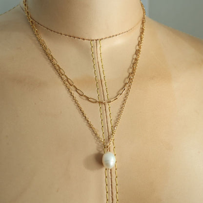 Layered Chain Gold Necklace with Freshwater Pearl
