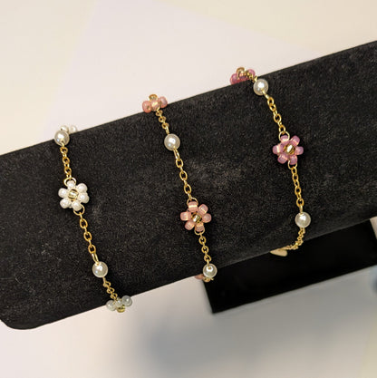 Delicate Daisy & Pearls 18K Gold Bracelet  

