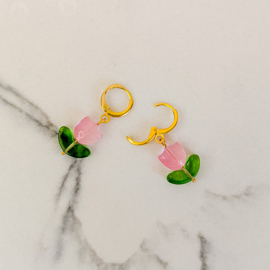 Tulip earrings open 